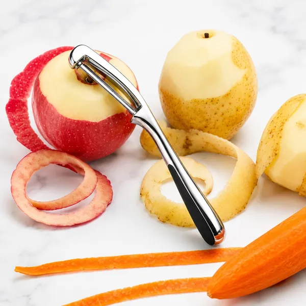 OMKARIXA_Stainless_Steel_Vegetable_&_Fruit_Peeler_|_Julienne_Peeler_for_Carrot,_Cabbage,_Potato_&_Vegetables_|_Manual_Kitchen_Peeler_|_Pack_of_1