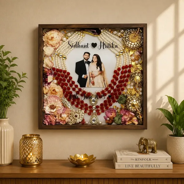 Customized_Wedding_Flower_Preservation_Frame_With_Jewelry_And_Floral_Decor