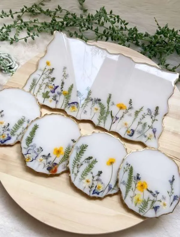 Pressed_Flower_Handmade_White_Floral_Coaster_With_Tray_Real_Dried_Flowers
