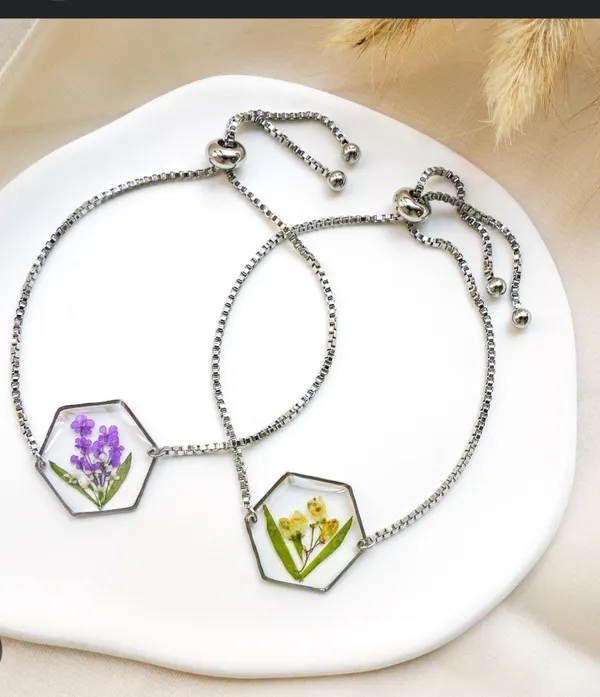 Adjustable_Floral_Resin_Bracelet_-_Purple_And_Yellow_Pressed_Flowers_In_Hexagon_Charms