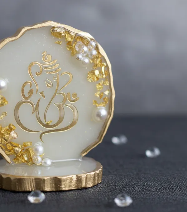 Decorative_Ganesha_Idol_With_Gold_Accents_And_Pearl_Embellishments