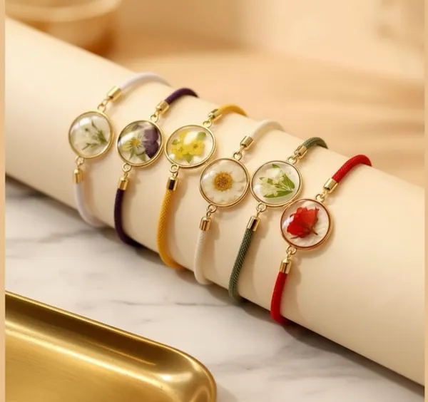 Dried_Flower_Adjustable_Cord_Bracelet