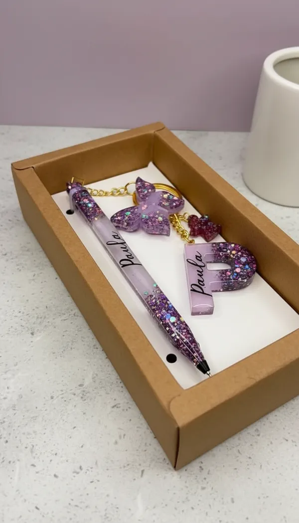 Personalized_Purple_Glitter_Resin_Pen_Gift_Butterfly_With_Alphabet_Keychain_Set
