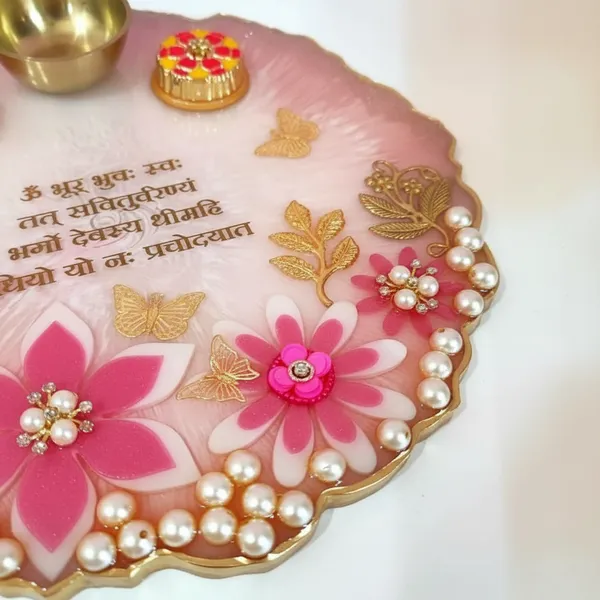 Decorative_Resin_Pooja_Thali_With_Sanskrit_Mantra_And_Floral_Design