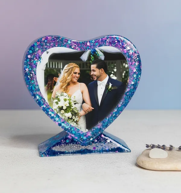 Glitter_Heart_Photo_Frame_With_Stand