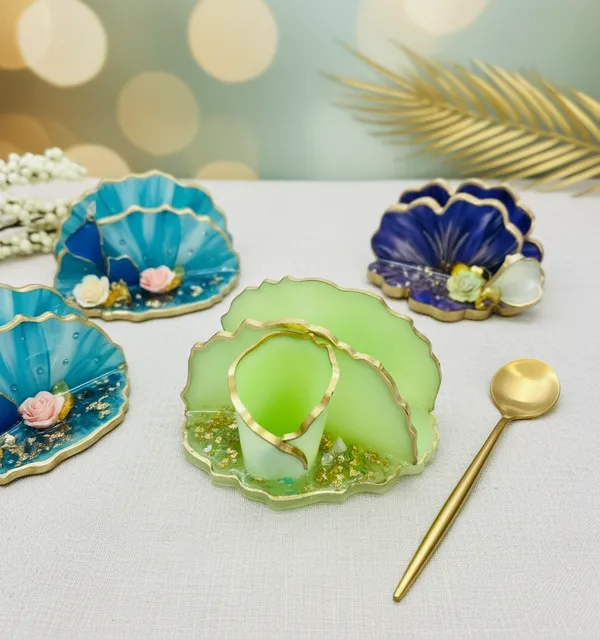 Handcrafted_Resin_Geode_Tissue_Holder