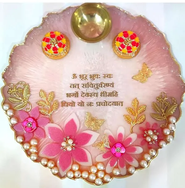 Decorative_Resin_Pooja_Thali_With_Sanskrit_Mantra_And_Floral_Design