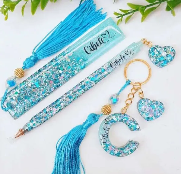 Personalized_Turquoise_Glitter_Resin_Stationery_Set_With_Bookmark,_Pen_And_Keychain