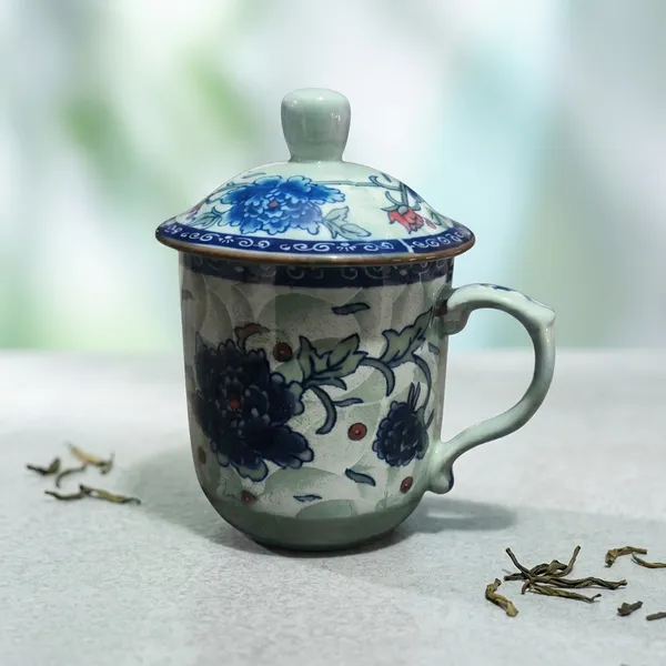 Multicolor_Ceramic_Traditional_Floral_Tea_Cup_With_Lid