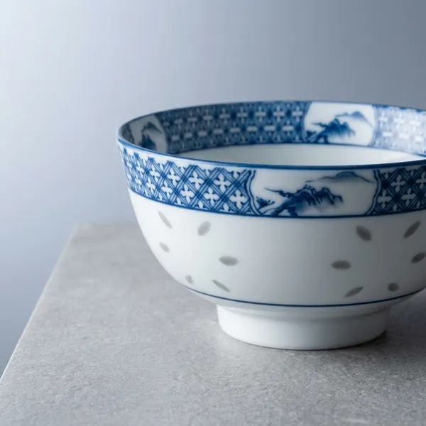 White_And_Blue_Ceramic_Traditional_Pattern_Bowl