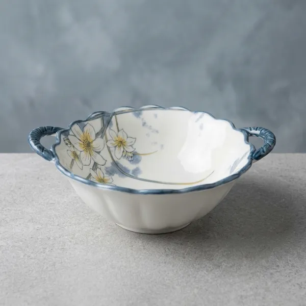 Off_White_Ceramic_Scalloped_Rim_Bowl