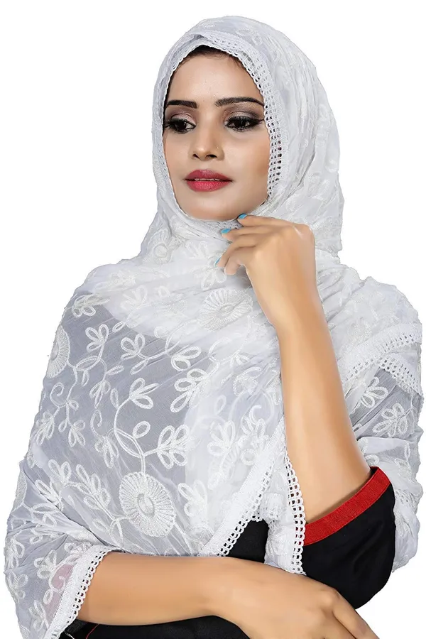 Miss_India_Women_Chiffon_Dupatta_With_Gold_Embroidery