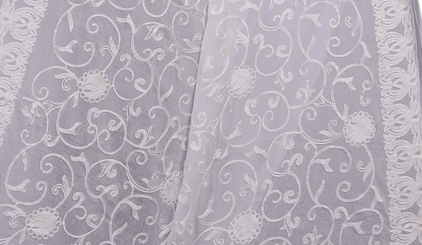 Miss_India_Women_Chiffon_Dupatta_With_Gold_Embroidery