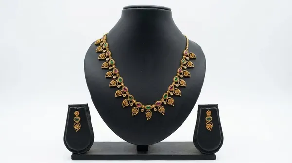 AMRITRATAN_Antique_Gold-Plated_Leaf_Motif_Necklace_Set_with_Multicolor_Stone_Accents_|_Traditional_Ethnic_Jewellery_for_Women_&_Girls_|_Wedding,_Festive_&_Party_Wear