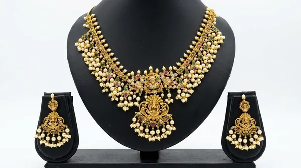 AMRITRATAN_Antique_Gold-Plated_Temple_Lakshmi_Choker_Necklace_Set_with_Pearl_Drops_|_Traditional_Bridal_Ethnic_Jewellery_for_Women_&_Girls_|_Wedding,_Festive_&_Party_Wear