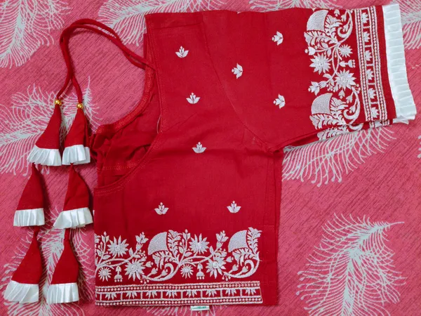 Red_Cotton_Floral_Embroidered_Tie-Up_Choli_For_Women
