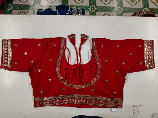 Red_Vichitra_Silk_Embroidered_Saree_Blouse_For_Women