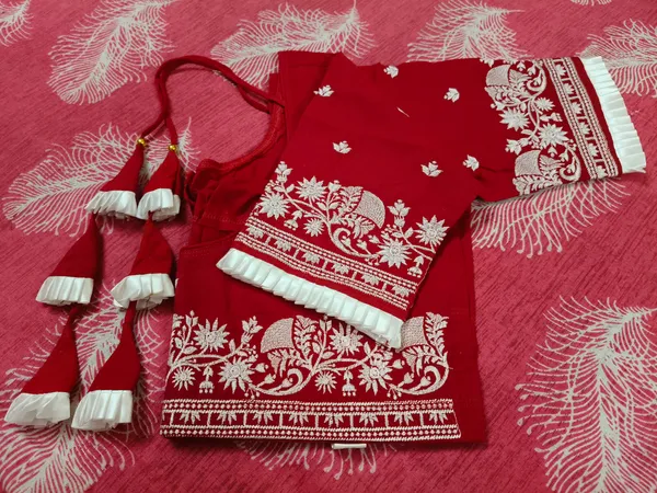 Red_Cotton_Floral_Embroidered_Tie-Up_Choli_For_Women