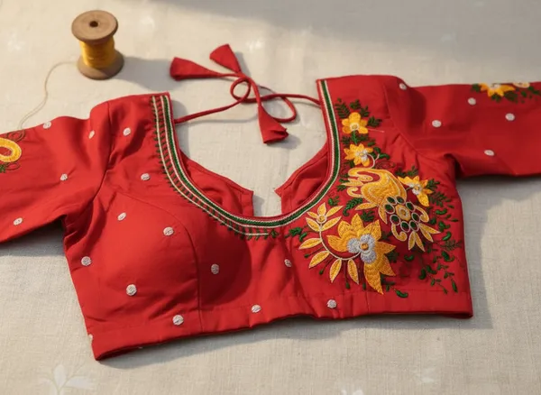 Red_Cotton_Floral_Embroidered_Saree_Blouse_For_Women