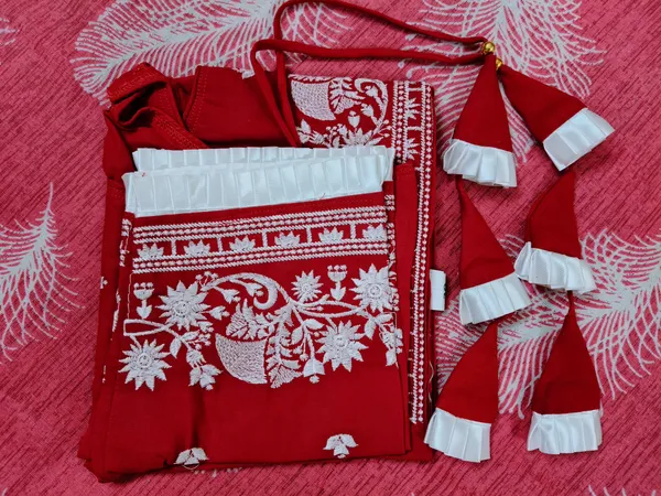 Red_Cotton_Floral_Embroidered_Tie-Up_Choli_For_Women