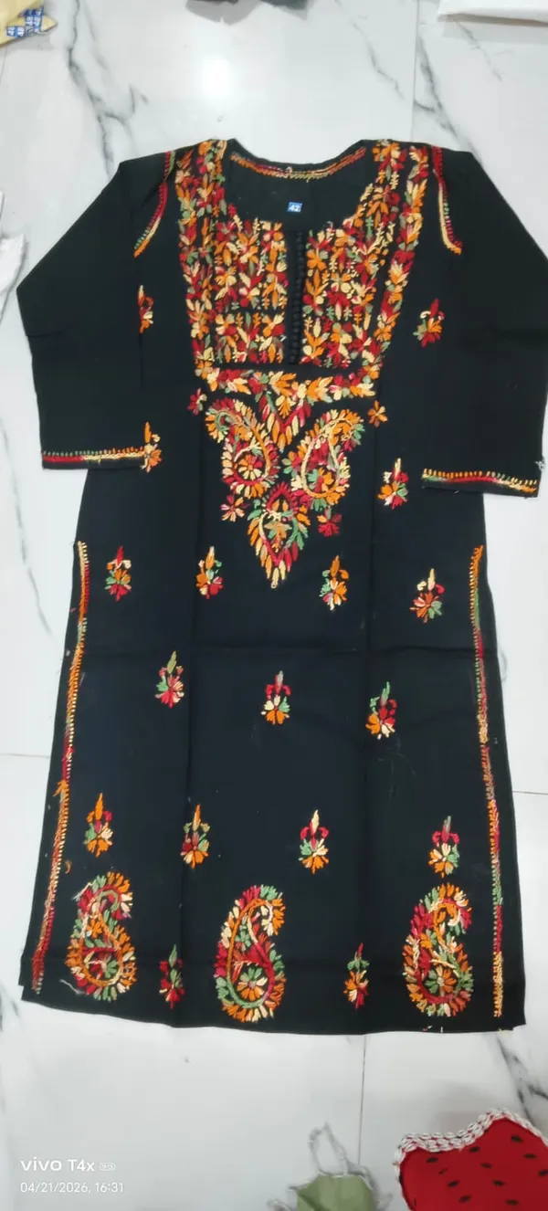 Black_Cotton_Phulkari_Embroidered_Kashmiri_Kurti_For_Women