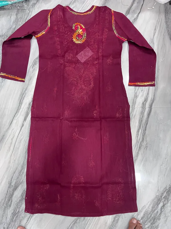 Maroon_Cotton_Floral_Embroidered_Kurti_For_Women