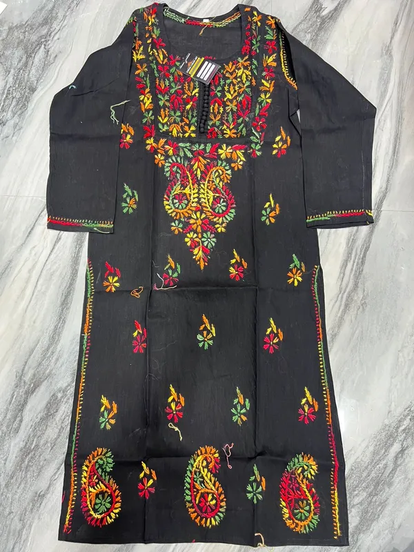 Black_Cotton_Phulkari_Embroidered_Kashmiri_Kurti_For_Women