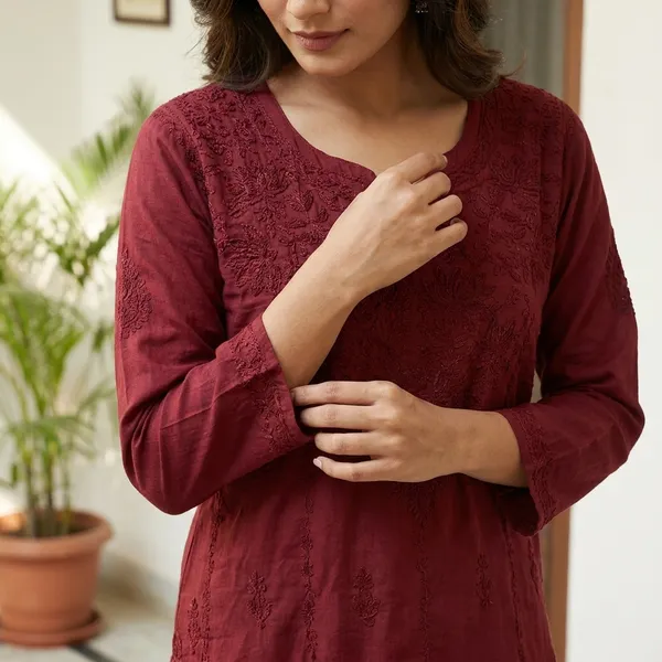 Maroon_Cotton_Embroidered_Kurta