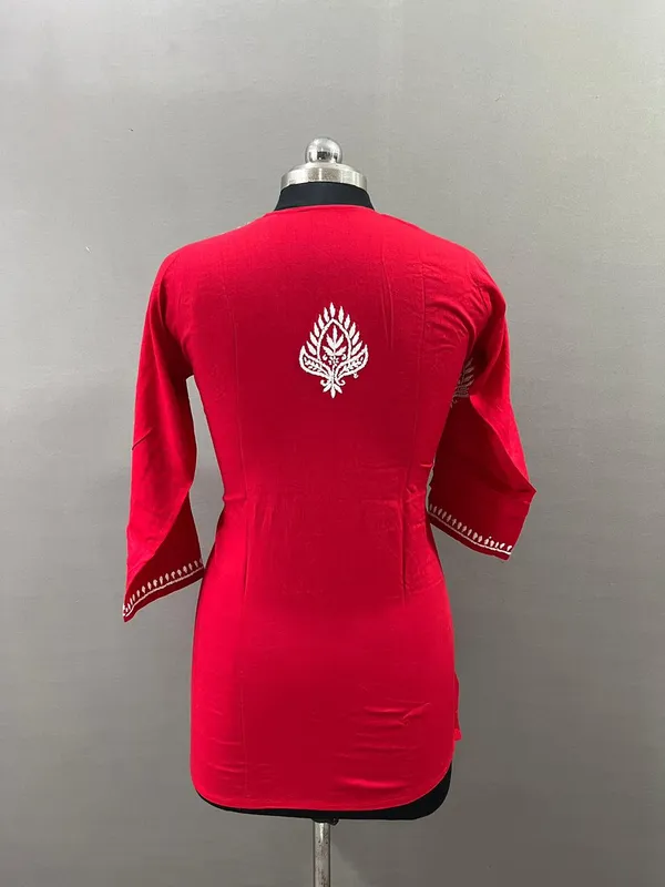 Red_Cotton_Embroidered_Kurti