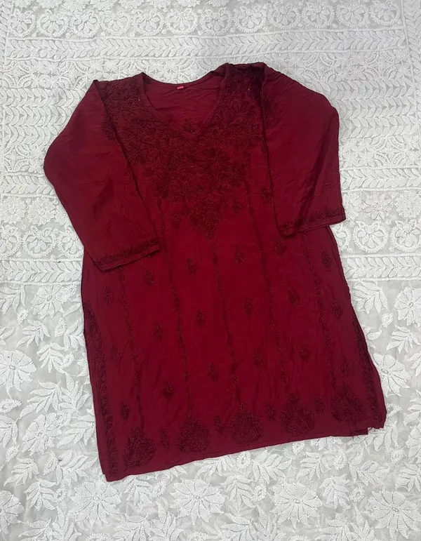 Maroon_Cotton_Embroidered_Kurta