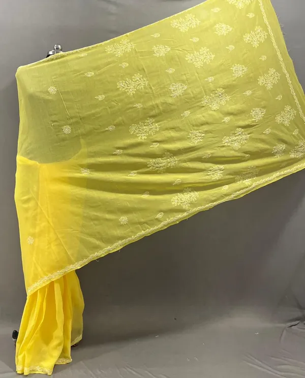 Yellow_Cotton_Lightweight_Fabric_With_Chikankari_Embroidery_Saree