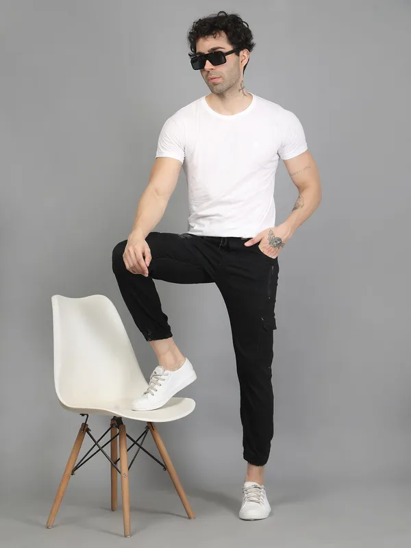 Black_Cotton_Lycra_Cargos_For_Men