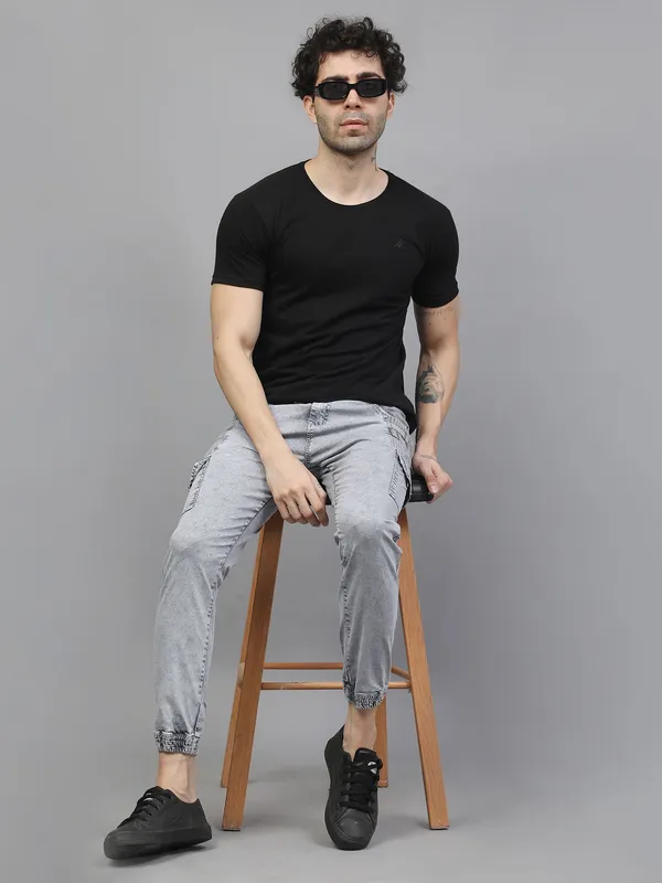 Grey_Cotton_Blend_Cargo_Pants_For_Men