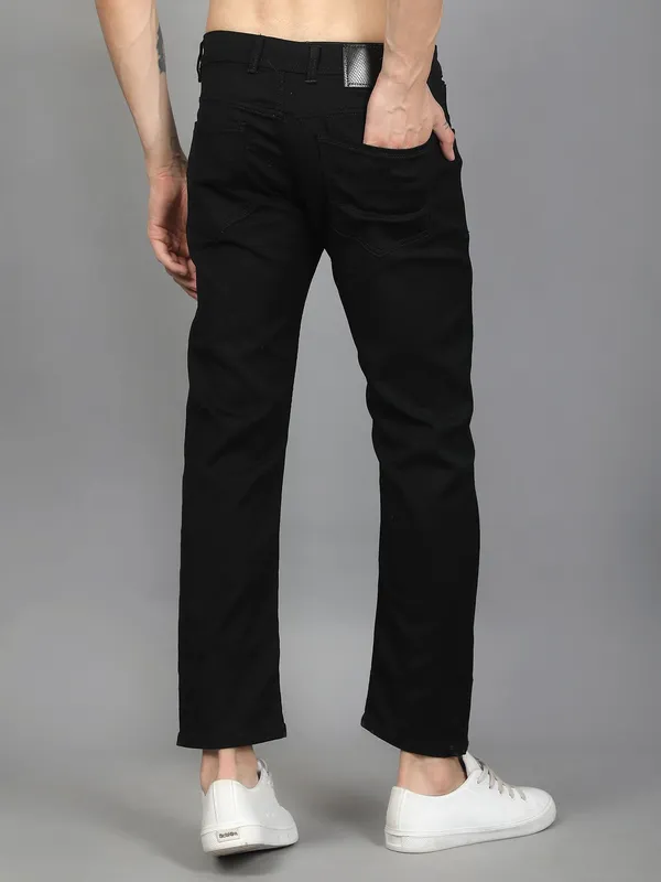 Black_Cotton_Blend_Regular_Fit_Denim_Jeans_For_Men