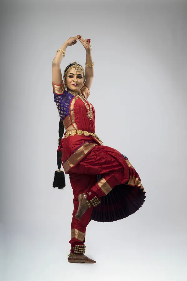 Red_&_Blue_Silk_Blend_Bharatanatyam_Costume_For_Women