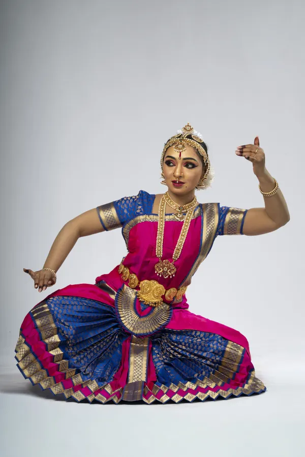 Pink_Blue_Silk_Blend_Bharatanatyam_Costume_Set_For_Women