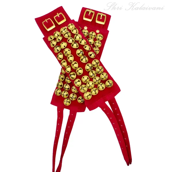 Brass_4_Row_Ghungroo_Maroon_Velvet_Ankle_Pad_Adjustable