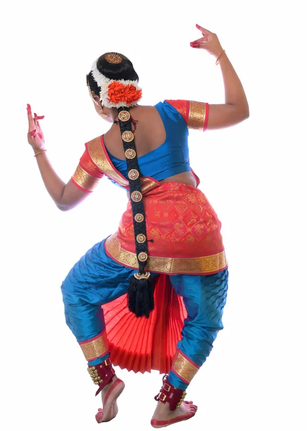 Red_Blue_Silk_Blend_Gold_Border_Bharatanatyam_Costume_For_Women