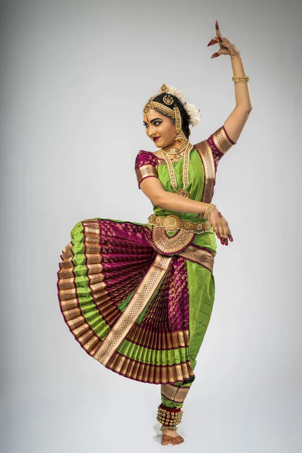 Green_Magenta_Silk_Blend_Bharatanatyam_Kuchipudi_Costume_For_Women