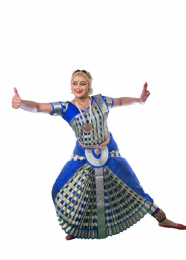 Blue_Silk_Blend_Checkered_Pleated_Bharatanatyam_Costume_For_Women