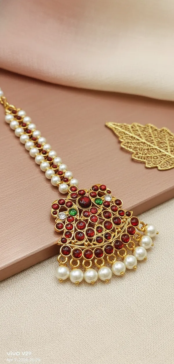 Gold_Alloy_Red_Stone_Pearl_Drop_Maang_Tikka_For_Women