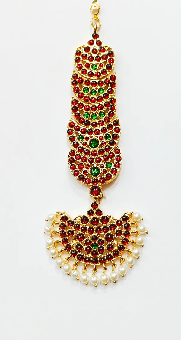 Gold_Alloy_Kundan_Red_&_Green_Stone_Maang_Tikka_For_Women