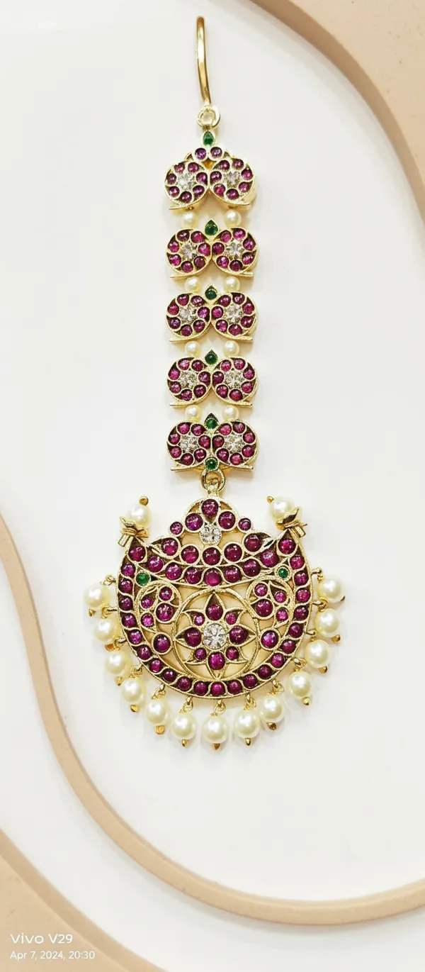 Gold_Alloy_Ruby_Pink_Stone_Peacock_Maang_Tikka_For_Women