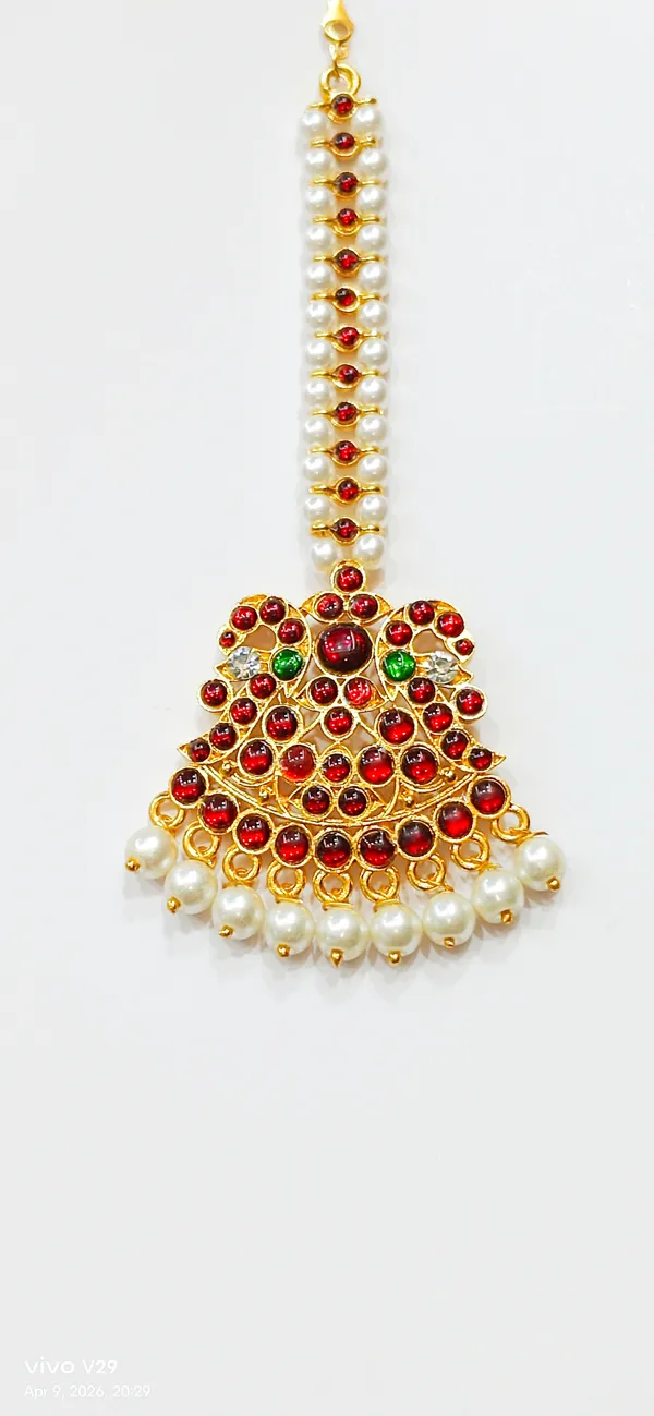 Gold_Alloy_Red_Stone_Pearl_Drop_Maang_Tikka_For_Women