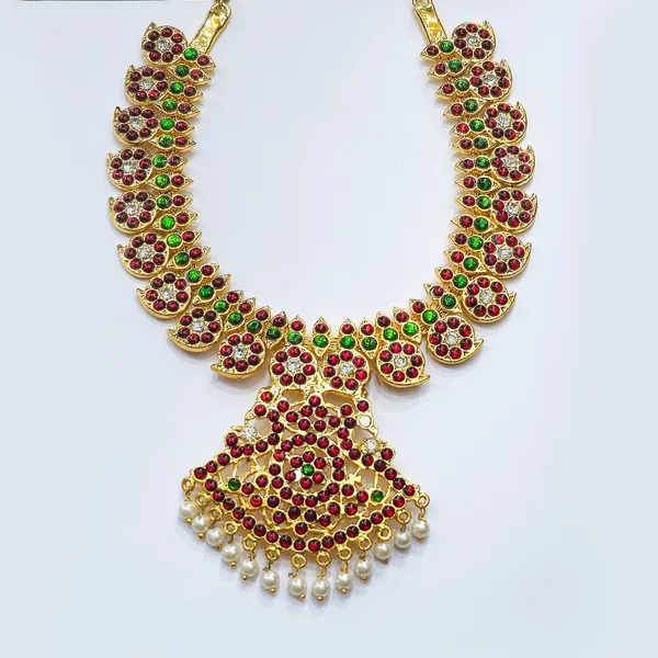 Gold_Alloy_Kemp_Stone_Temple_Mango_Short_Necklace_For_Women