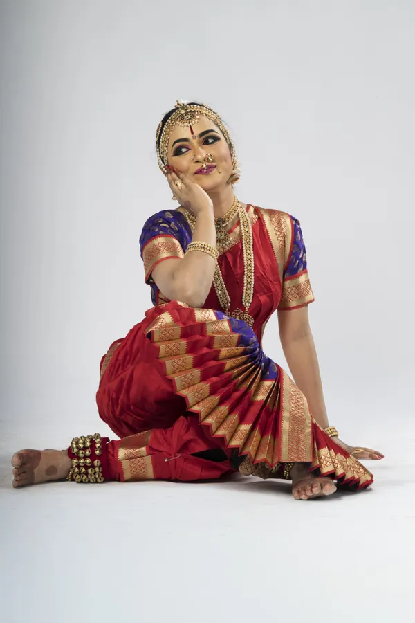 Red_&_Blue_Silk_Blend_Bharatanatyam_Costume_For_Women