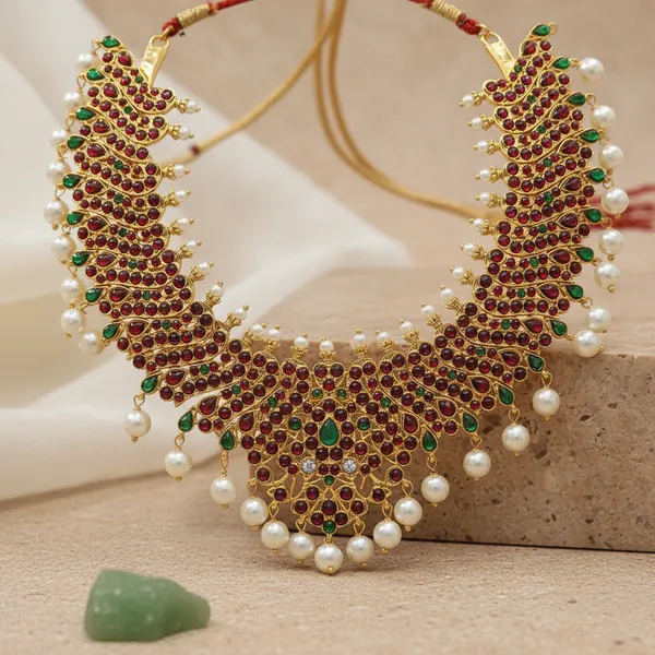 Gold_Alloy_Kemp_Stone_Pearl_Drop_Temple_Short_Necklace_For_Women