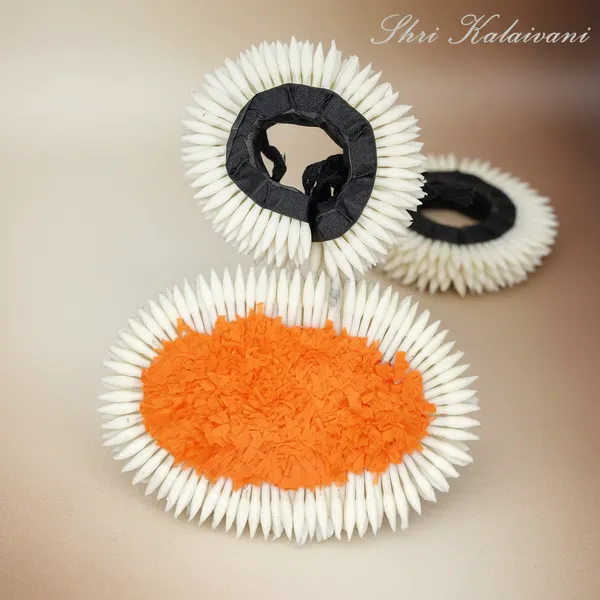 White_Orange_Plastic_Flower_Hair_Veni_Accessory_For_Women