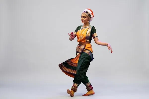 Orange_Green_Silk_Blend_Bharatanatyam_Costume_For_Women