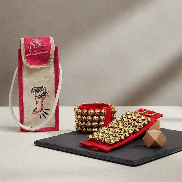 Maroon_Brass_Velvet_5_Line_Ghungroo_Anklet_With_Jute_Bag